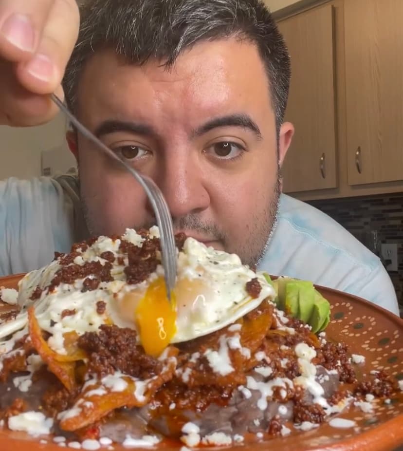 Picture for Salsa Roja & Chilaquiles